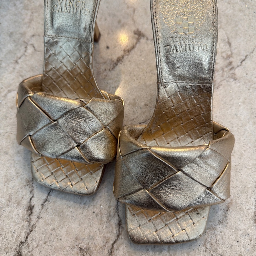 Vince Camuto heeled slides